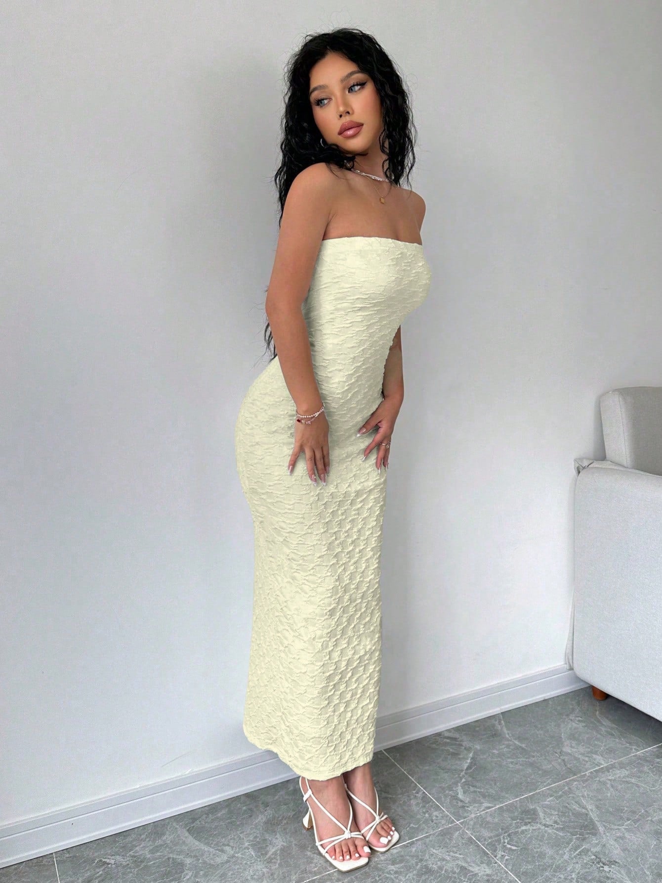 "Eleganza™ Strapless Textured Maxi Dress – Classy. Chic. Captivating."