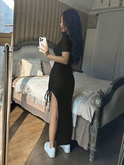 "SideGlow™ Bodycon Maxi Dress – Effortless Elegance with a Bold Edge"